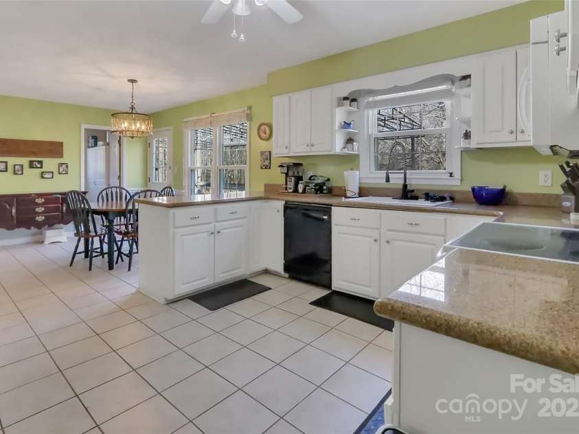 171 Carver Lane, Forest City, NC 28043.  MLS# CAR4215333, YatesRealty ID 16633. 