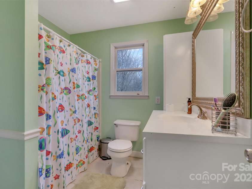 171 Carver Lane, Forest City, NC 28043.  MLS# CAR4215333, YatesRealty ID 16633. 