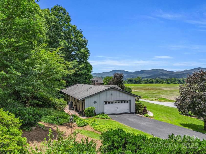 24 Middlemount Road, Pisgah Forest, NC 28768.  MLS# CAR4245556, YatesRealty ID 16634. 