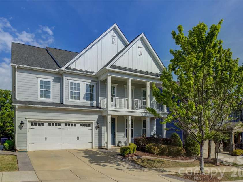 295 Helton Lane, Fort Mill, SC 29708.  MLS# CAR4370897, YatesRealty ID 16634. Welcome to 291 Helton