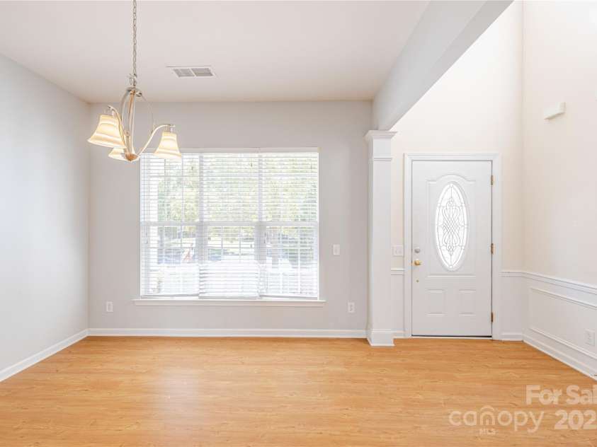 2802 Azalea Hills Drive, Charlotte, NC 28262.  MLS# CAR4257727, YatesRealty ID 16635. 