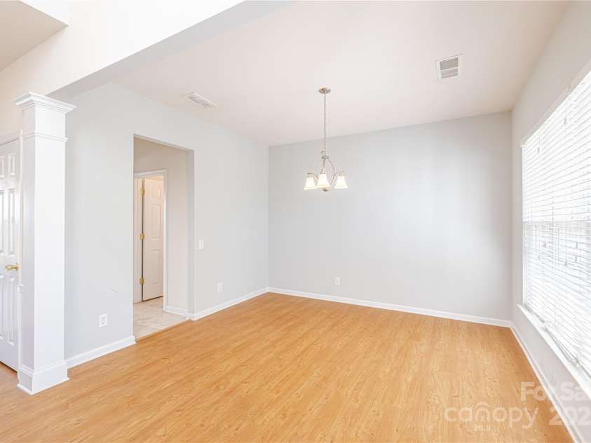 2802 Azalea Hills Drive, Charlotte, NC 28262.  MLS# CAR4257727, YatesRealty ID 16635. 