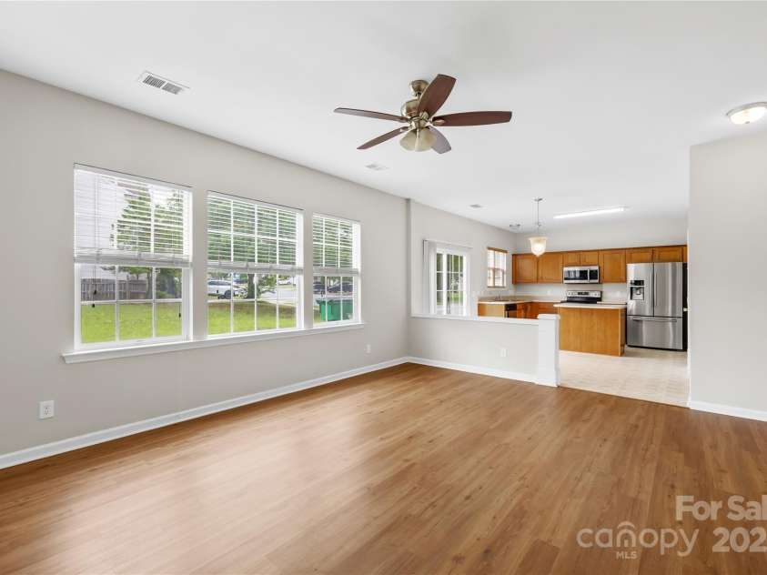 2802 Azalea Hills Drive, Charlotte, NC 28262.  MLS# CAR4257727, YatesRealty ID 16635. 