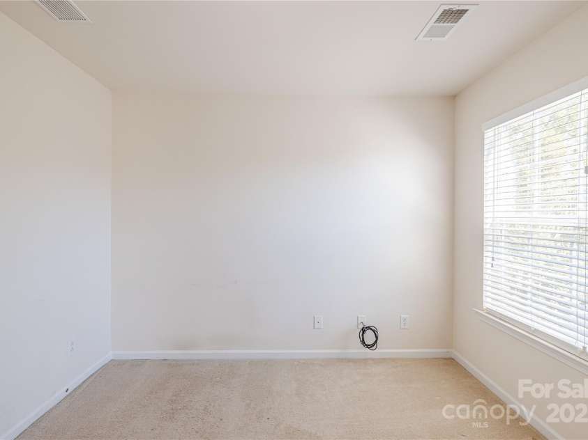 2802 Azalea Hills Drive, Charlotte, NC 28262.  MLS# CAR4257727, YatesRealty ID 16635. 
