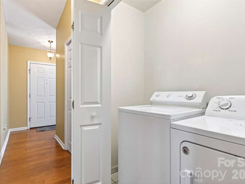 54 Deer Run Drive, Marion, NC 28752.  MLS# CAR4366901, YatesRealty ID 16636. Laundry closet in hallway