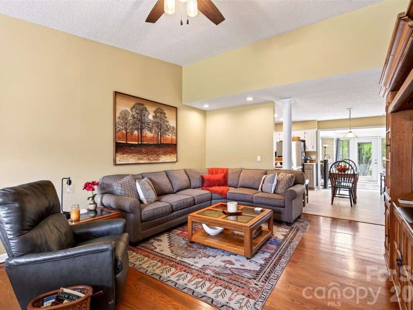54 Deer Run Drive, Marion, NC 28752.  MLS# CAR4366901, YatesRealty ID 16636. Living area opens up to kitchen breakfast area