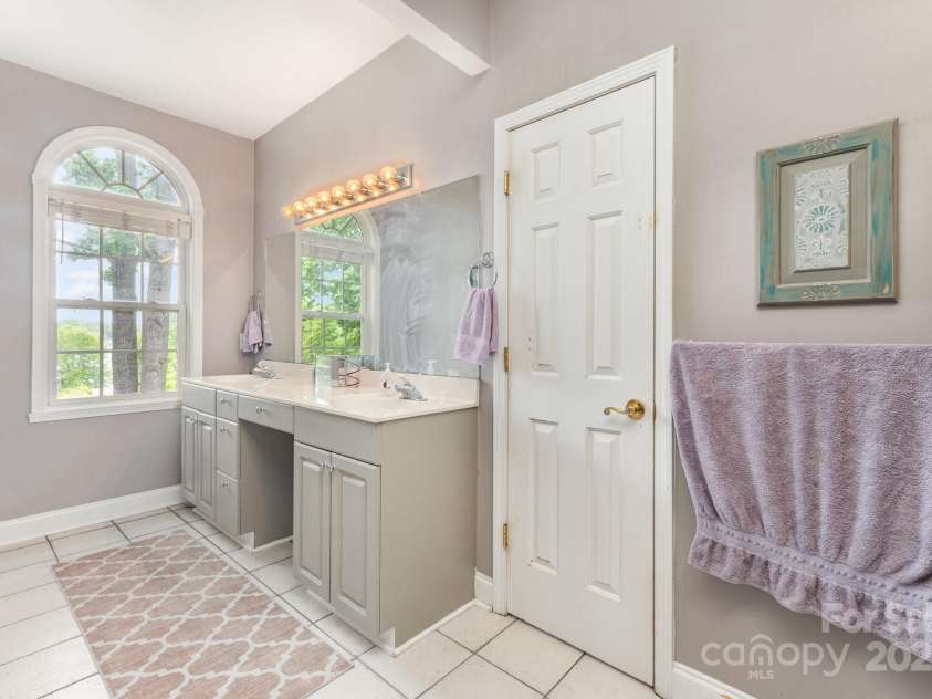 7525 Windy Pine Circle, Denver, NC 28037.  MLS# CAR4250896, YatesRealty ID 16636. 