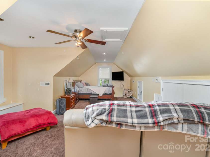 7525 Windy Pine Circle, Denver, NC 28037.  MLS# CAR4250896, YatesRealty ID 16636. 