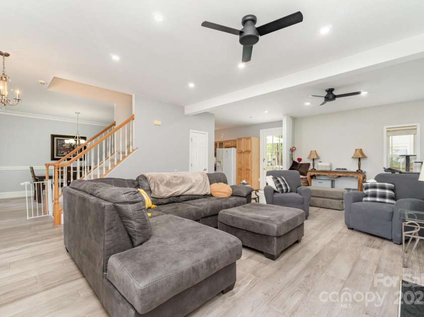 7525 Windy Pine Circle, Denver, NC 28037.  MLS# CAR4250896, YatesRealty ID 16636. 