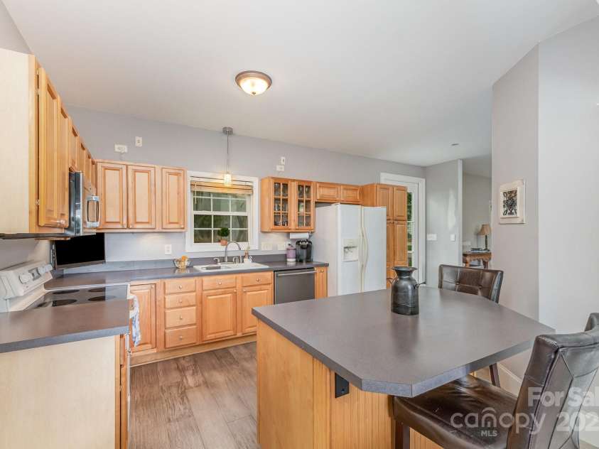 7525 Windy Pine Circle, Denver, NC 28037.  MLS# CAR4250896, YatesRealty ID 16636. 