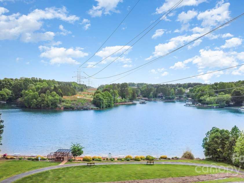 7525 Windy Pine Circle, Denver, NC 28037.  MLS# CAR4250896, YatesRealty ID 16636. 