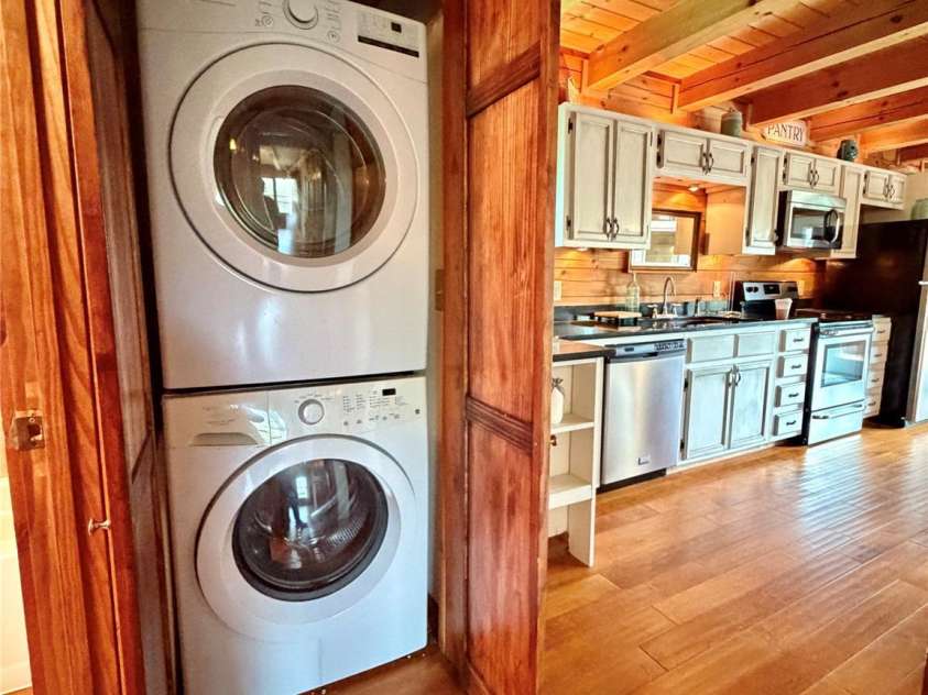 1142 Clearwater Parkway, Rutherfordton, NC 28139.  MLS# CAR4366503, YatesRealty ID 16637. Laundry on main level