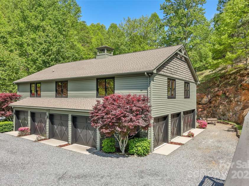 1283 Leafstone Circle, Sylva, NC 28779.  MLS# CAR4305776, YatesRealty ID 16639. 