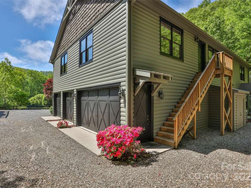 1283 Leafstone Circle, Sylva, NC 28779.  MLS# CAR4305776, YatesRealty ID 16639. 