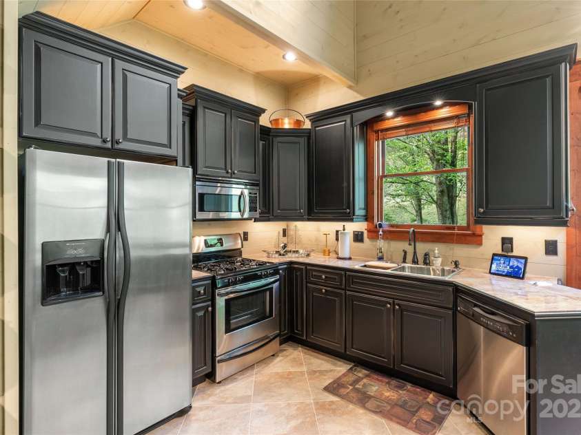 1283 Leafstone Circle, Sylva, NC 28779.  MLS# CAR4305776, YatesRealty ID 16639. 