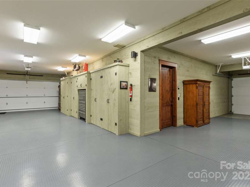 1283 Leafstone Circle, Sylva, NC 28779.  MLS# CAR4305776, YatesRealty ID 16639. 