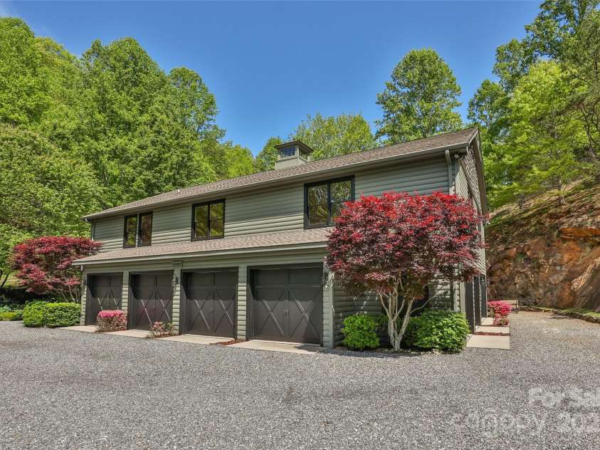 1283 Leafstone Circle, Sylva, NC 28779.  MLS# CAR4305776, YatesRealty ID 16639. 