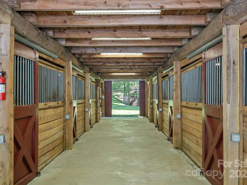 1283 Leafstone Circle, Sylva, NC 28779.  MLS# CAR4305776, YatesRealty ID 16639. 