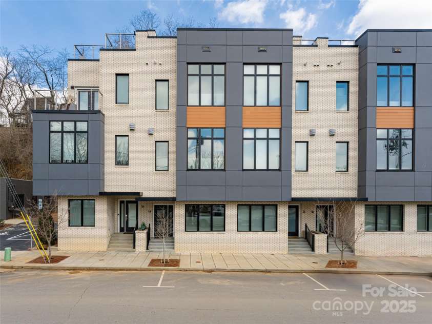 14 Bauhaus Court, Asheville, NC 28801.  MLS# CAR4225473, YatesRealty ID 1664. 