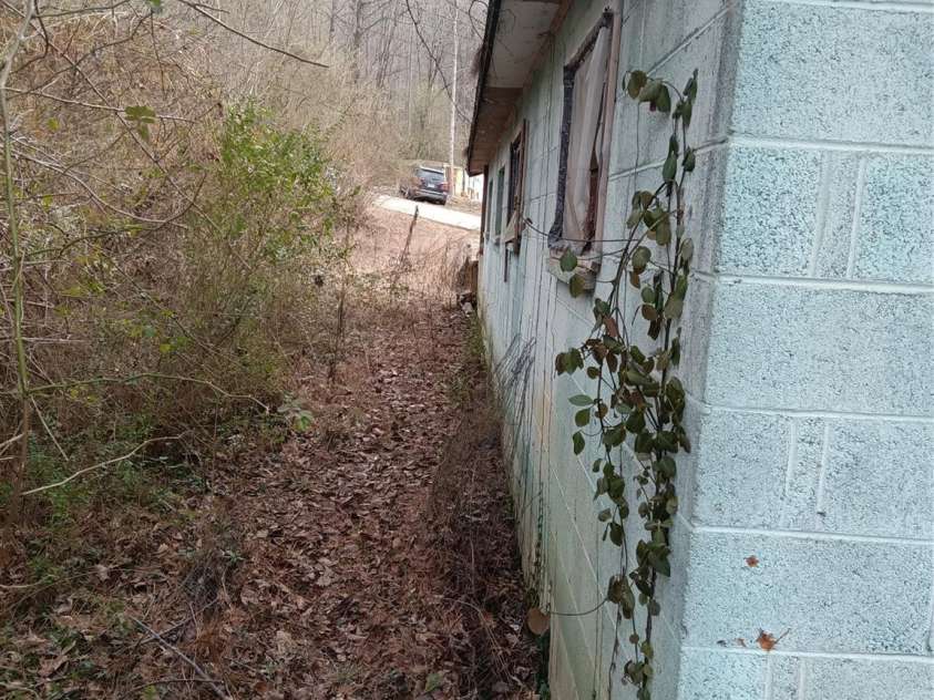 55 Arnold Hill Street, Sylva, NC 28779.  MLS# CAR4214088, YatesRealty ID 1664. Block Construction