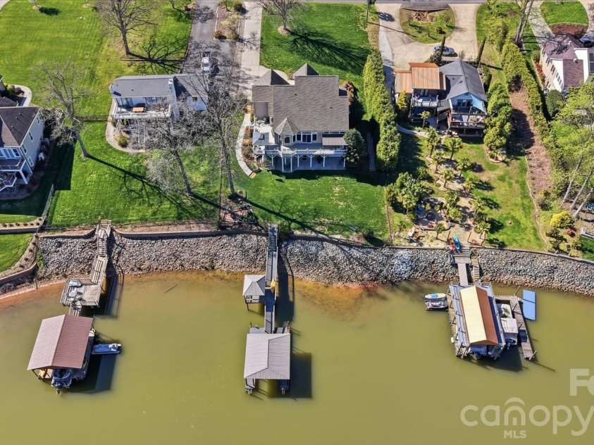 186 Hazelton Loop, Mooresville, NC 28117.  MLS# CAR4354931, YatesRealty ID 16640. 