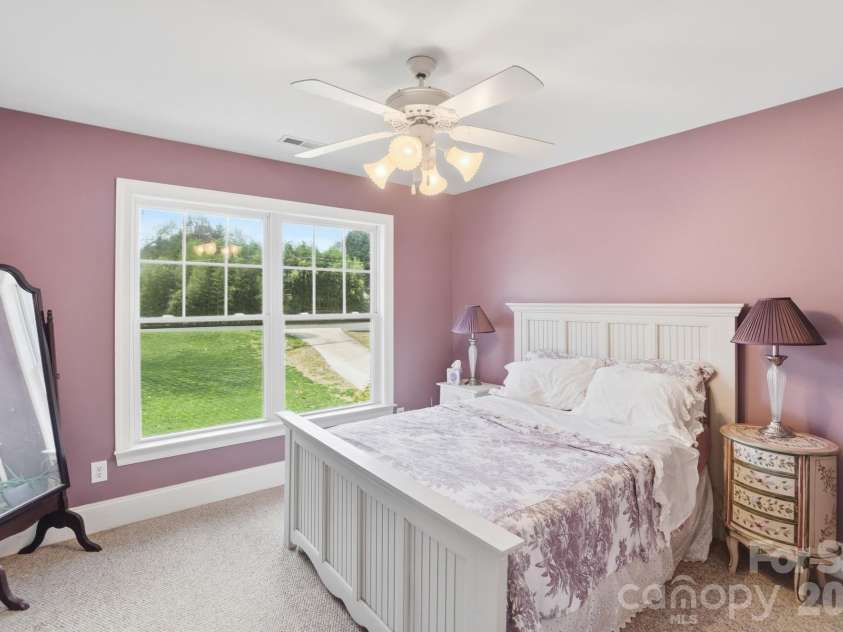 186 Hazelton Loop, Mooresville, NC 28117.  MLS# CAR4354931, YatesRealty ID 16640. 