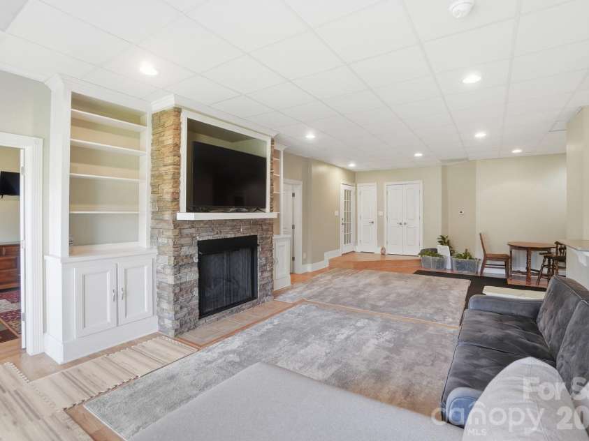 186 Hazelton Loop, Mooresville, NC 28117.  MLS# CAR4354931, YatesRealty ID 16640. 
