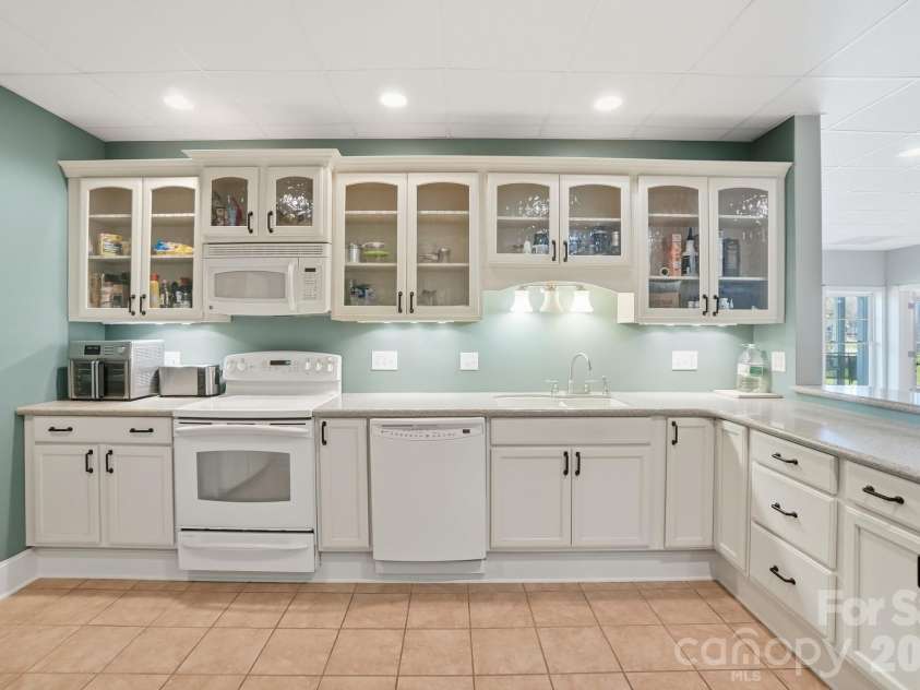 186 Hazelton Loop, Mooresville, NC 28117.  MLS# CAR4354931, YatesRealty ID 16640. 