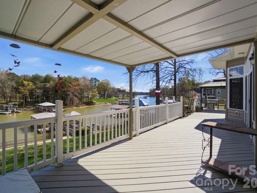 186 Hazelton Loop, Mooresville, NC 28117.  MLS# CAR4354931, YatesRealty ID 16640. 