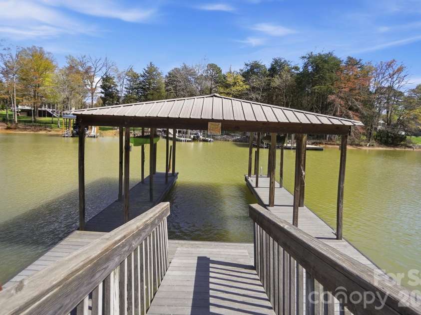 186 Hazelton Loop, Mooresville, NC 28117.  MLS# CAR4354931, YatesRealty ID 16640. 