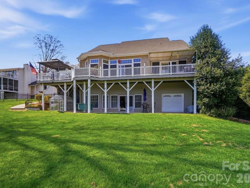 186 Hazelton Loop, Mooresville, NC 28117.  MLS# CAR4354931, YatesRealty ID 16640. 
