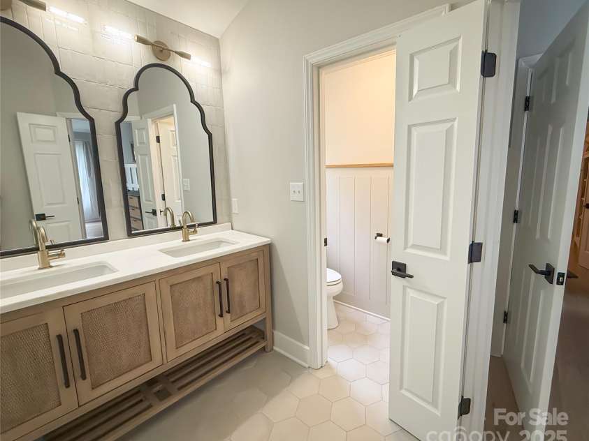 3314 Mara Court, Matthews, NC 28105.  MLS# CAR4262935, YatesRealty ID 16640. 