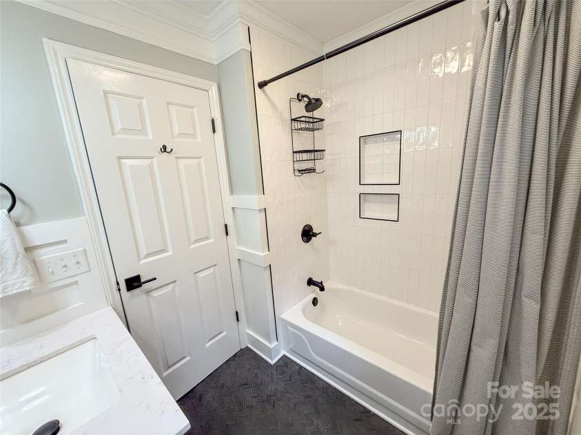 3314 Mara Court, Matthews, NC 28105.  MLS# CAR4262935, YatesRealty ID 16640. 