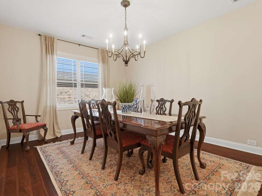 431 Trillium Way, Belmont, NC 28012.  MLS# CAR4372029, YatesRealty ID 16641. Large dining room can accommodate several guests