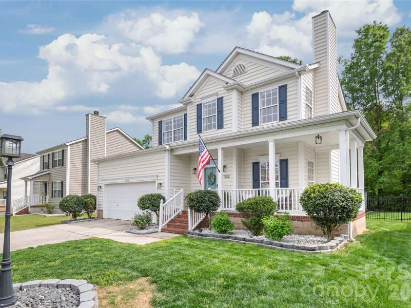 11422 Larix Drive, Charlotte, NC 28273.  MLS# CAR4365518, YatesRealty ID 16642. 
