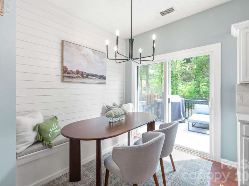11422 Larix Drive, Charlotte, NC 28273.  MLS# CAR4365518, YatesRealty ID 16642. 