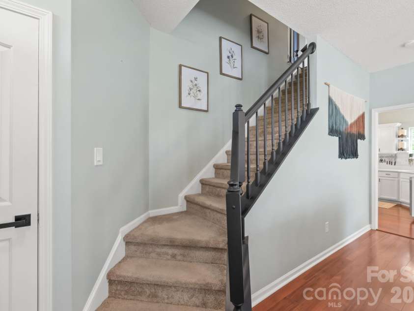 11422 Larix Drive, Charlotte, NC 28273.  MLS# CAR4365518, YatesRealty ID 16642. 