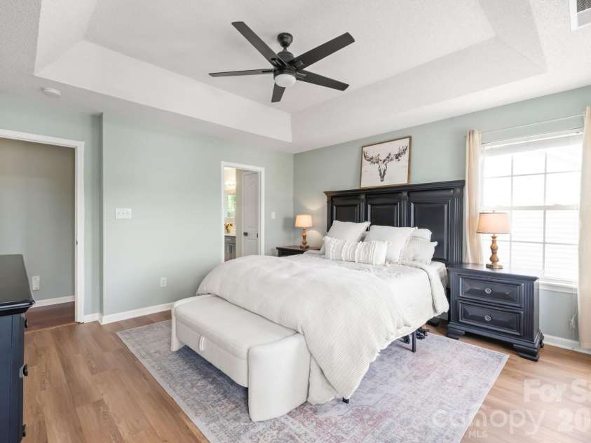 11422 Larix Drive, Charlotte, NC 28273.  MLS# CAR4365518, YatesRealty ID 16642. 