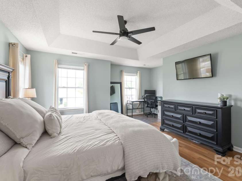 11422 Larix Drive, Charlotte, NC 28273.  MLS# CAR4365518, YatesRealty ID 16642. 
