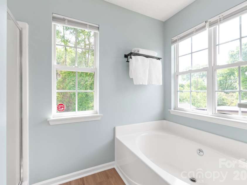11422 Larix Drive, Charlotte, NC 28273.  MLS# CAR4365518, YatesRealty ID 16642. 