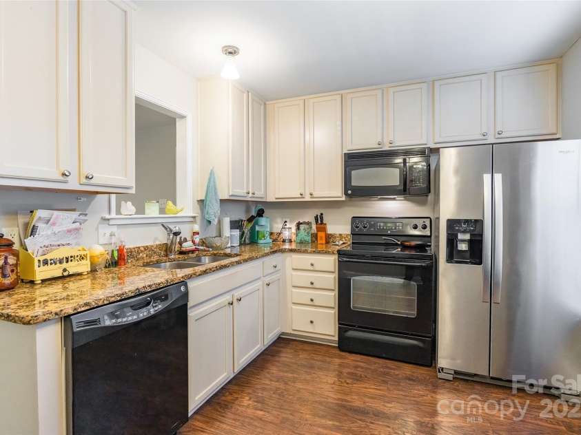 1804 Fairlawn Court, Rock Hill, SC 29732.  MLS# CAR4264022, YatesRealty ID 16642. 