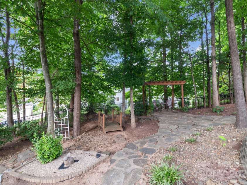 1525 Valhalla Drive, Denver, NC 28037.  MLS# CAR4264810, YatesRealty ID 16643. 