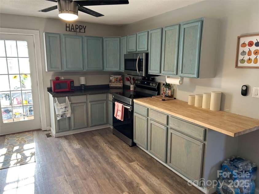 192 Spencer Street, Ellenboro, NC 28040.  MLS# CAR4214546, YatesRealty ID 16644. 