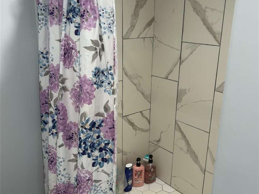 192 Spencer Street, Ellenboro, NC 28040.  MLS# CAR4214546, YatesRealty ID 16644. 