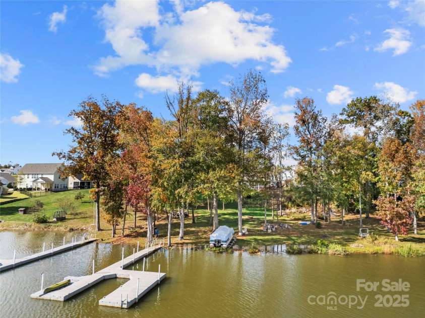 25566 Seagull Drive, Lancaster, SC 29720.  MLS# CAR4266015, YatesRealty ID 16645. 10' wide U slip and jetski slip