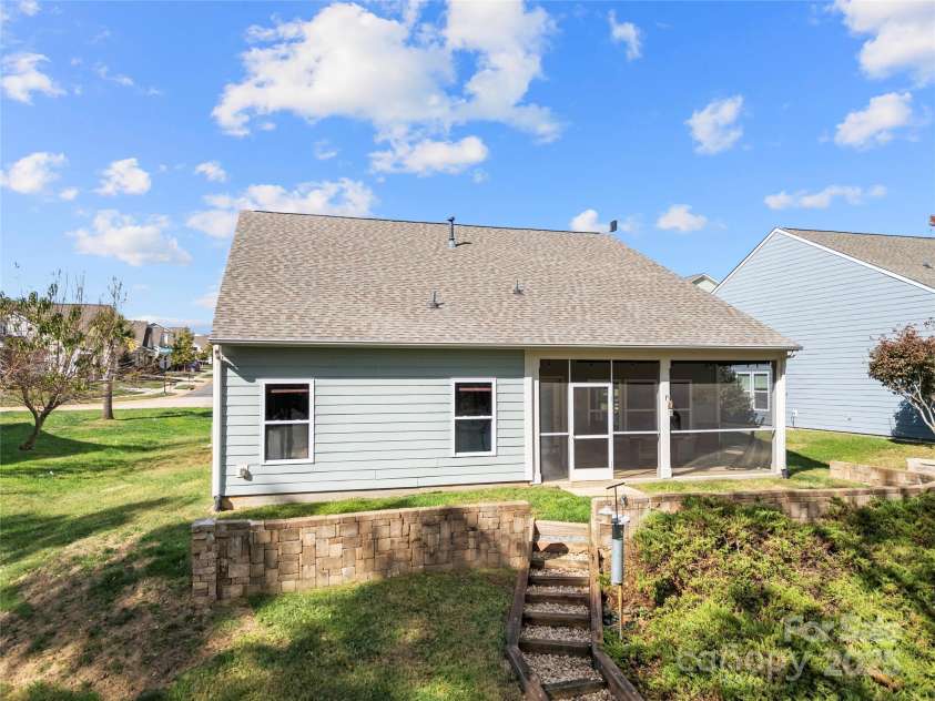 25566 Seagull Drive, Lancaster, SC 29720.  MLS# CAR4266015, YatesRealty ID 16645. 