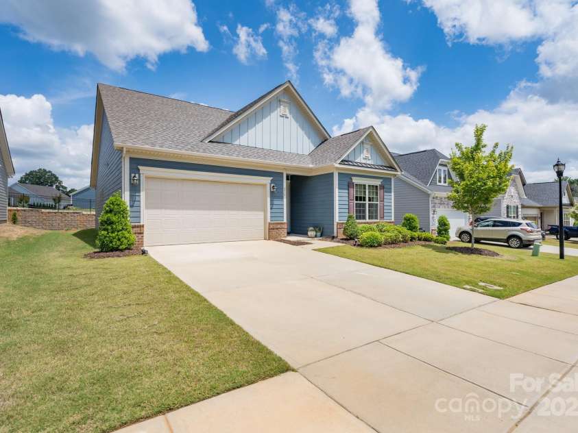 215 Pintail Drive, Monroe, NC 28110.  MLS# CAR4266040, YatesRealty ID 16648. 