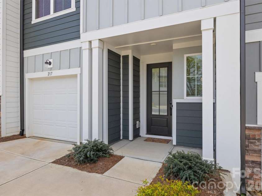 217 Brooks Springs Drive, Fort Mill, SC 29708.  MLS# CAR4363575, YatesRealty ID 16648. 