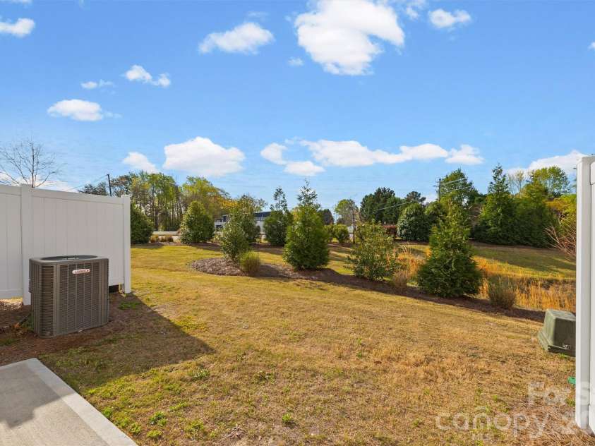 217 Brooks Springs Drive, Fort Mill, SC 29708.  MLS# CAR4363575, YatesRealty ID 16648. 