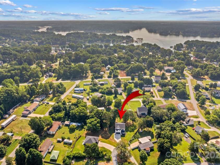 123 Ensign Place, Mooresville, NC 28117.  MLS# CAR4283762, YatesRealty ID 1665. 